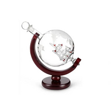Carregar imagem no visualizador da galeria, Decanter Crystal Globe