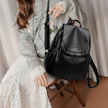 Carregar imagem no visualizador da galeria, Mochila em Couro PU - Glamour