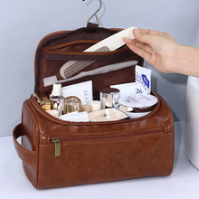 Carregar imagem no visualizador da galeria, Necessaire em Couro - Portatti