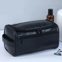 Carregar imagem no visualizador da galeria, Necessaire em Couro - Portatti