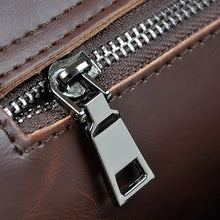 Carregar imagem no visualizador da galeria, Bolsa de Couro Tiracolo - Leather Satchel