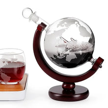 Carregar imagem no visualizador da galeria, Decanter Crystal Globe