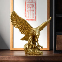 Carregar imagem no visualizador da galeria, Escultura Águia Dourada
