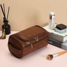 Carregar imagem no visualizador da galeria, Necessaire em Couro - Portatti