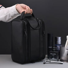 Carregar imagem no visualizador da galeria, Necessaire em Couro Ravello