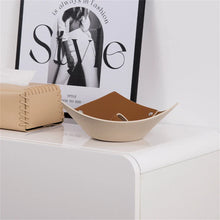 Carregar imagem no visualizador da galeria, Porta Trecos em Couro - Royal Leather