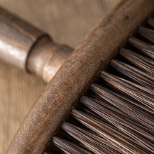 Carregar imagem no visualizador da galeria, Pincel Para Teclado em Madeira - Walnut