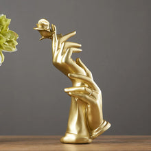 Carregar imagem no visualizador da galeria, Escultura - Delicata Gold