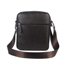Carregar imagem no visualizador da galeria, Bolsa Lateral em Couro Milano
