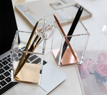 Carregar imagem no visualizador da galeria, Porta Canetas Dublin
