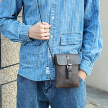 Carregar imagem no visualizador da galeria, Bolsa em Couro Porta Celular - Regal Carry
