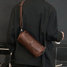 Carregar imagem no visualizador da galeria, Bolsa de Couro Tiracolo - Leather Satchel
