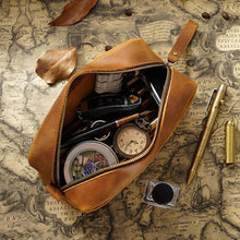 Carregar imagem no visualizador da galeria, Estojo em Couro - Zurique
