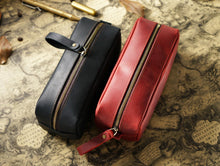 Carregar imagem no visualizador da galeria, Estojo em Couro - Zurique
