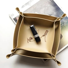 Carregar imagem no visualizador da galeria, Porta Treco em Couro - Kansas
