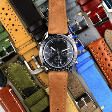 Carregar imagem no visualizador da galeria, Pulseira em Camurça e Couro Montclair
