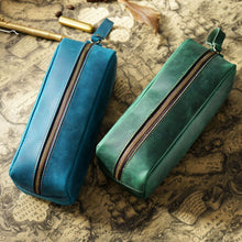 Carregar imagem no visualizador da galeria, Estojo em Couro Lancaster
