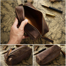 Carregar imagem no visualizador da galeria, Estojo em Couro Lancaster
